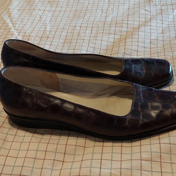 Purse - Picture 2 of 8